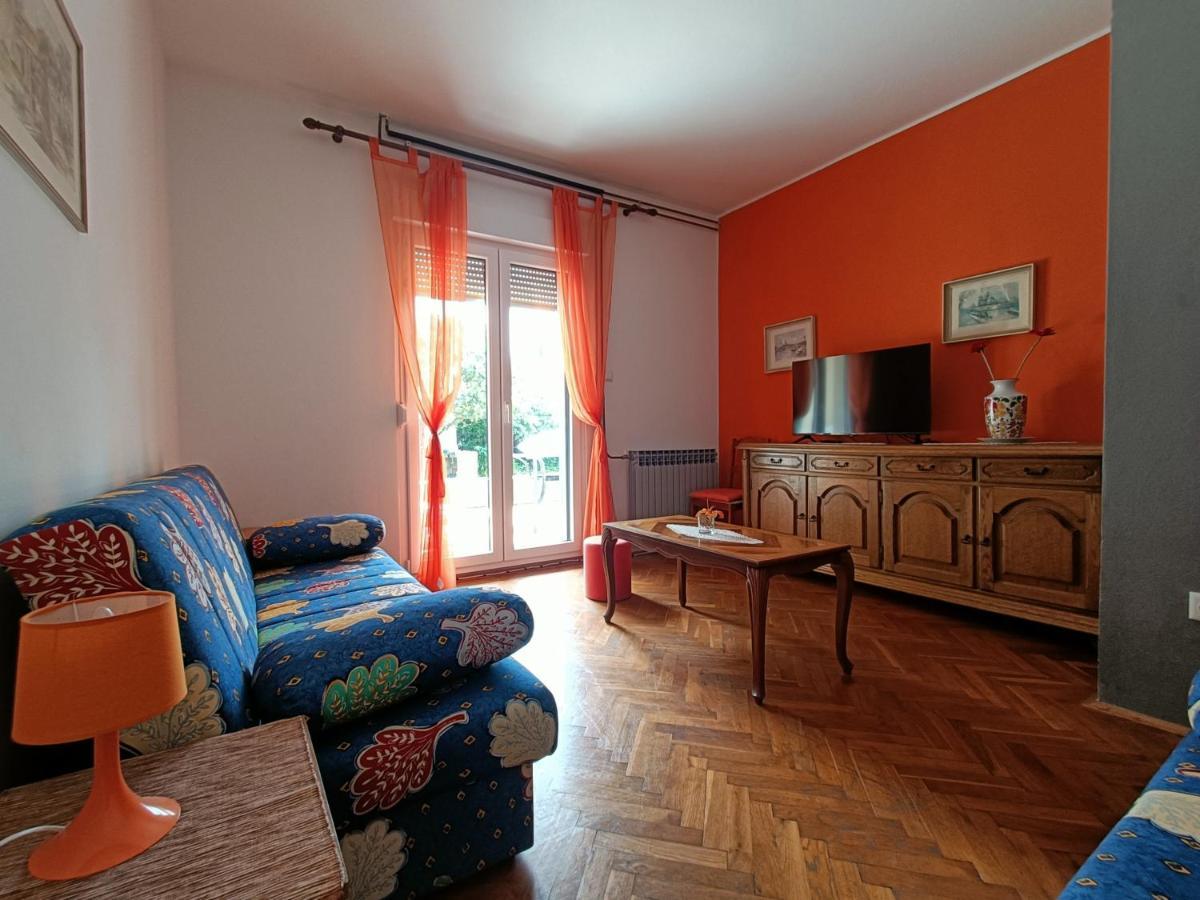Apartment Pletikos Premantura Exteriör bild